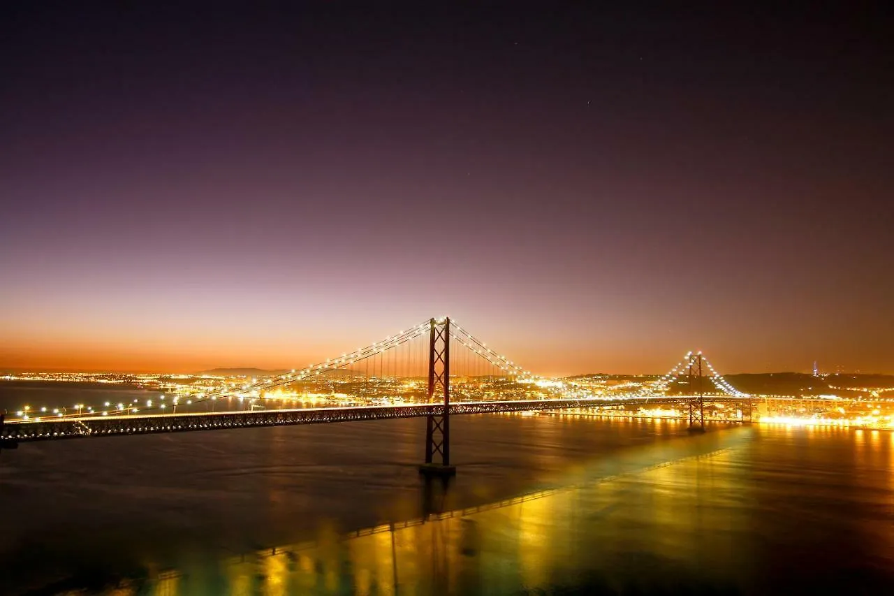 Penthouse Bellevue Appartamento Almada Portogallo